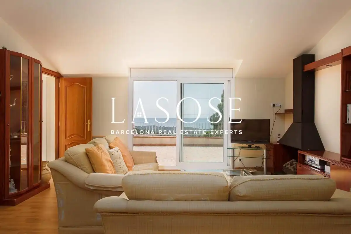 Living room of Houses for sale in Arenys de Munt  with Air Conditioner, Private garden and Terrace