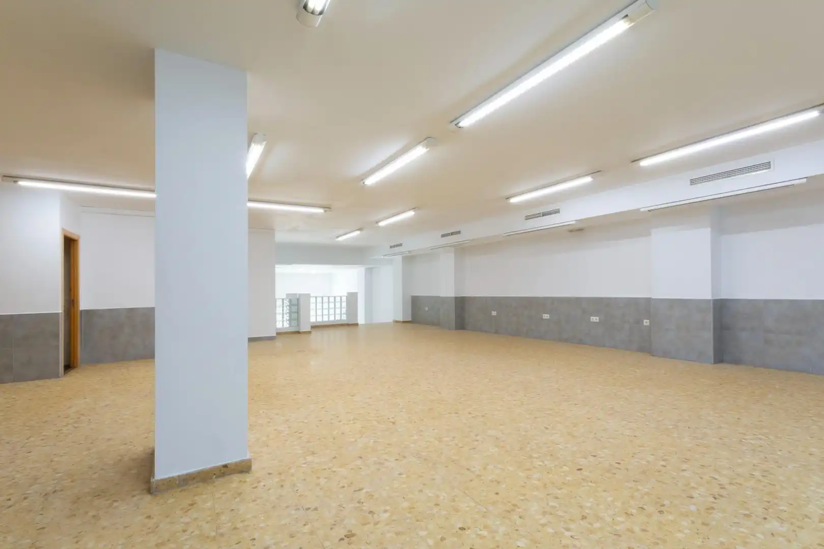 Business premises for sale in Avenida MARQUES DE CAMPO 9, imagen 20