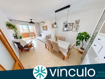 Flat with balcony for sale in Calle Gran Via