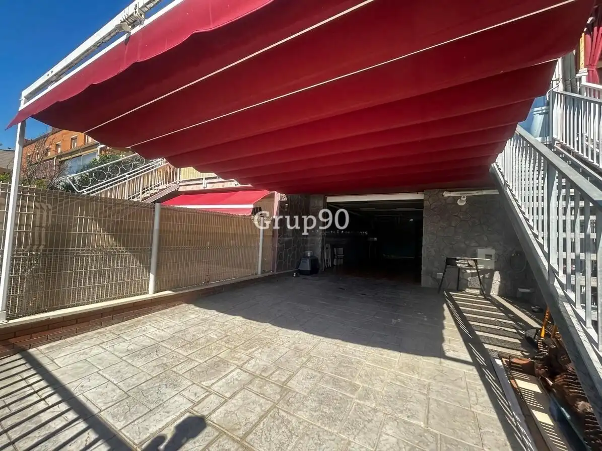 Parking de Casa adosada en venta en Puigverd de Lleida con Aire acondicionado, Calefacción y Parquet