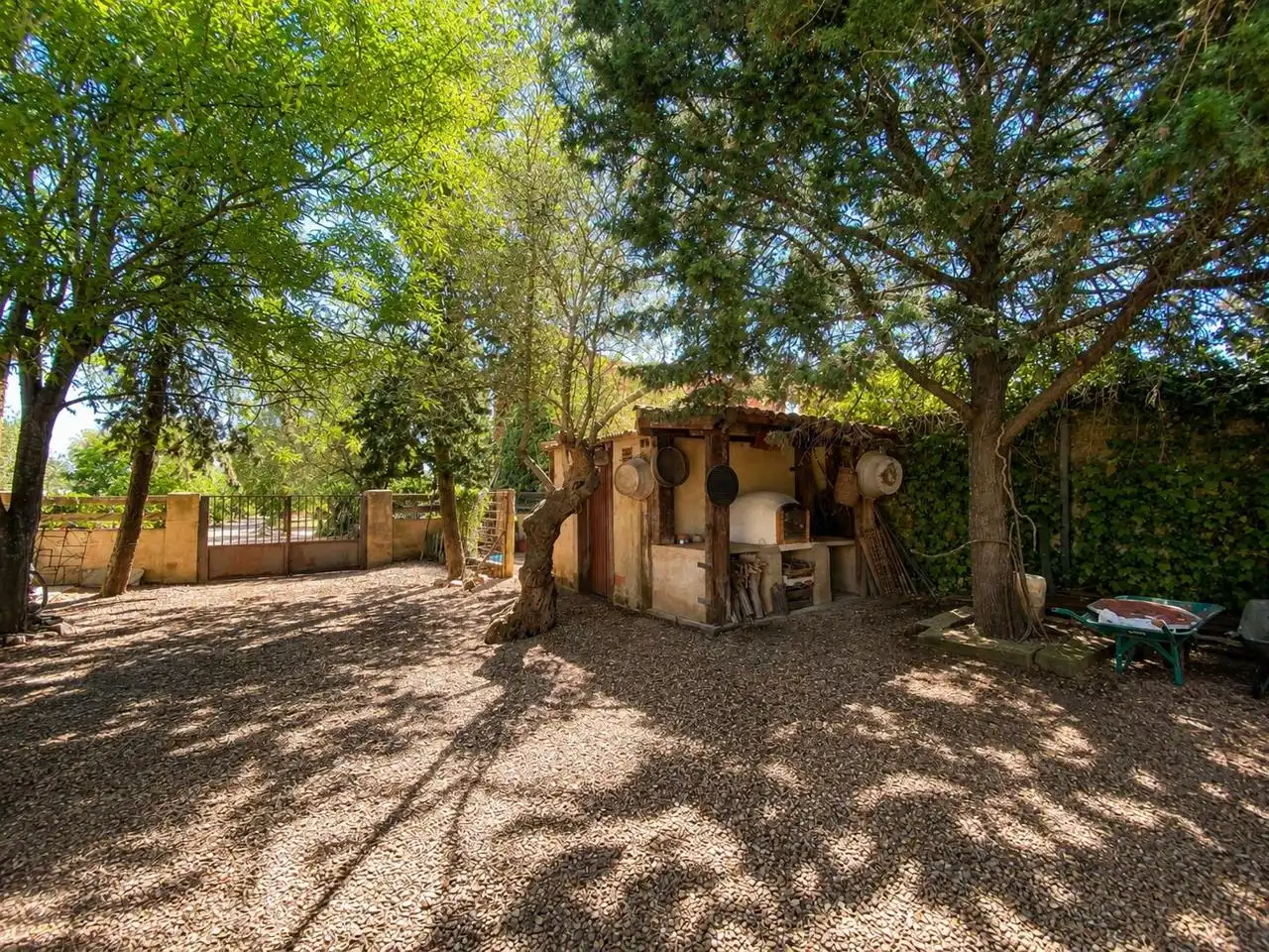 Jardí de Finca rústica en venda en Guareña amb Jardí privat, Terrassa i Piscina