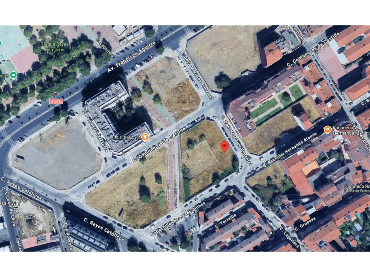 Terreny residencial en venda a Calle Reyes Católicos