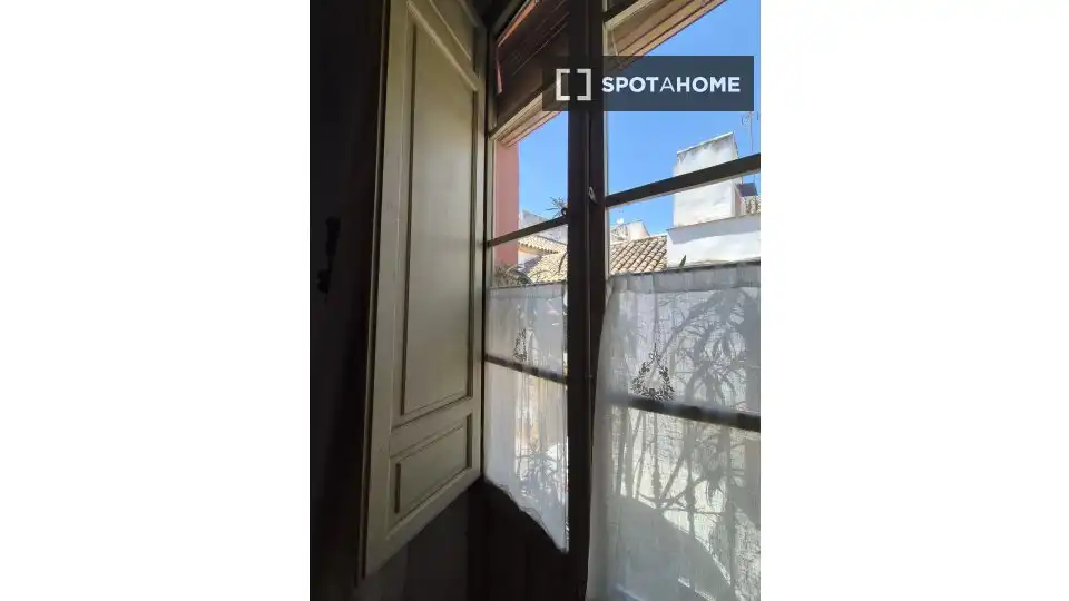 Vista exterior de Piso para compartir en Córdoba con Aire acondicionado, Calefacción y Terraza