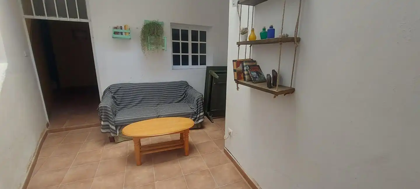 Erdgeschoss zur Miete in Los Cuervos, Granadilla de Abona ciudad