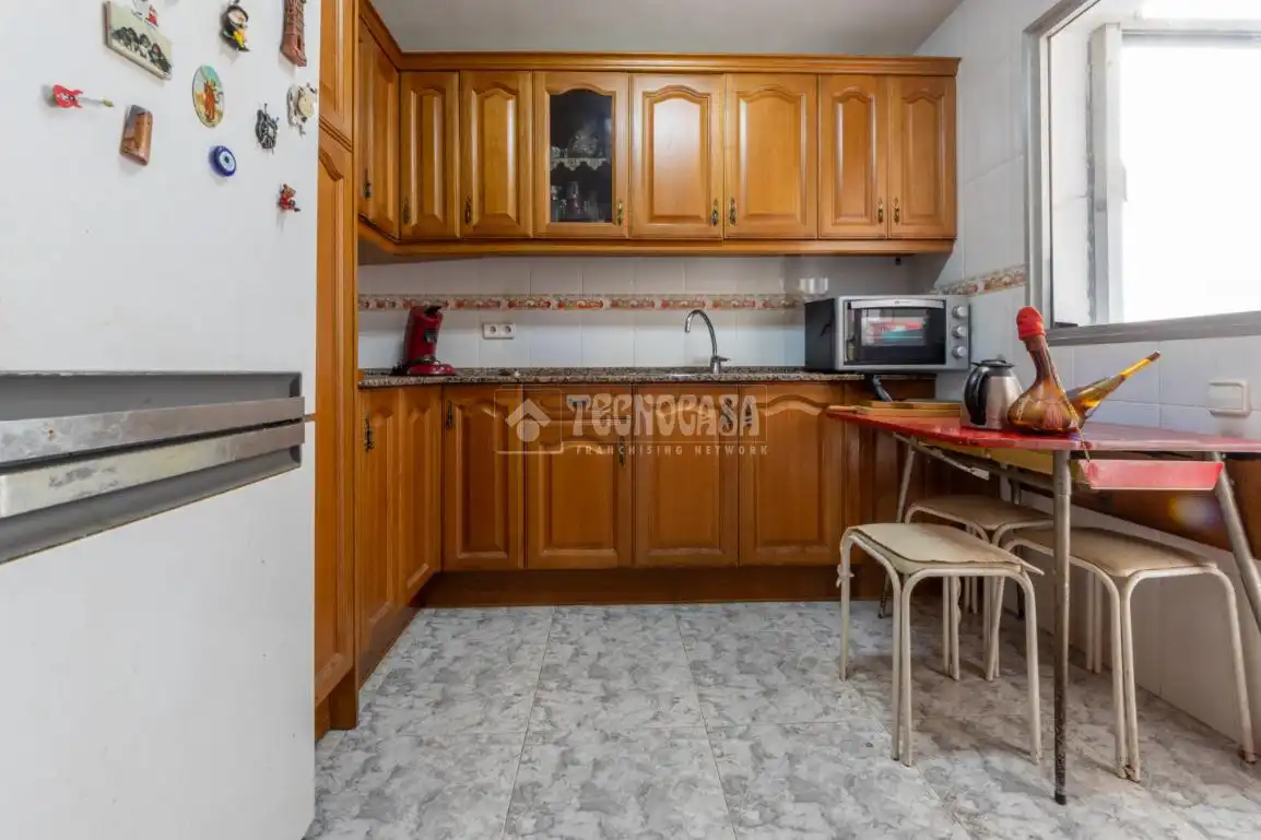 Cuina de Pis en venda en Tarragona amb Aire condicionat i Balcó