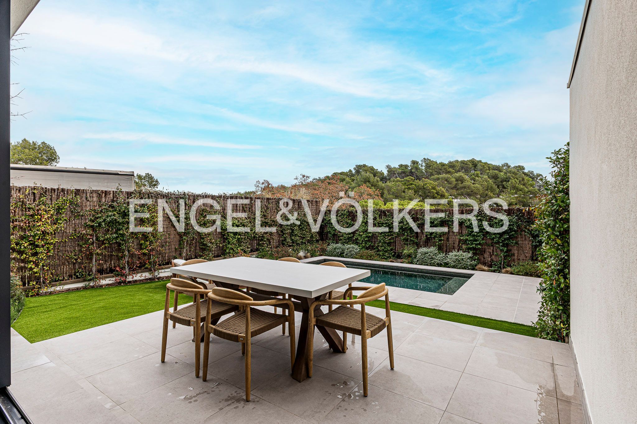 Terrassa de Casa o xalet en venda en Cerdanyola del Vallès amb Aire condicionat, Calefacció i Jardí privat