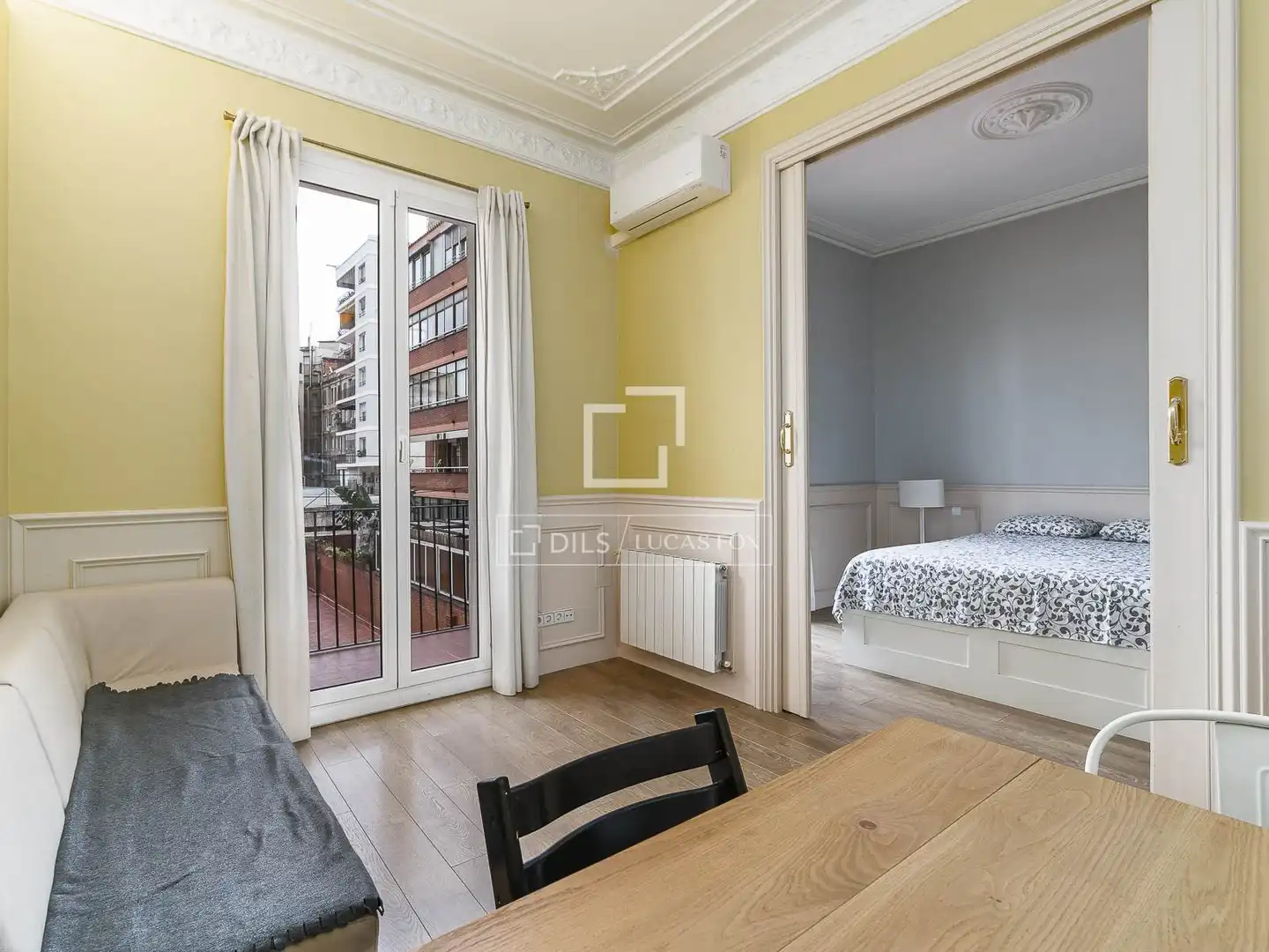 Habitación de Piso en venta en Barcelona con Aire acondicionado, Terraza y Amueblado
