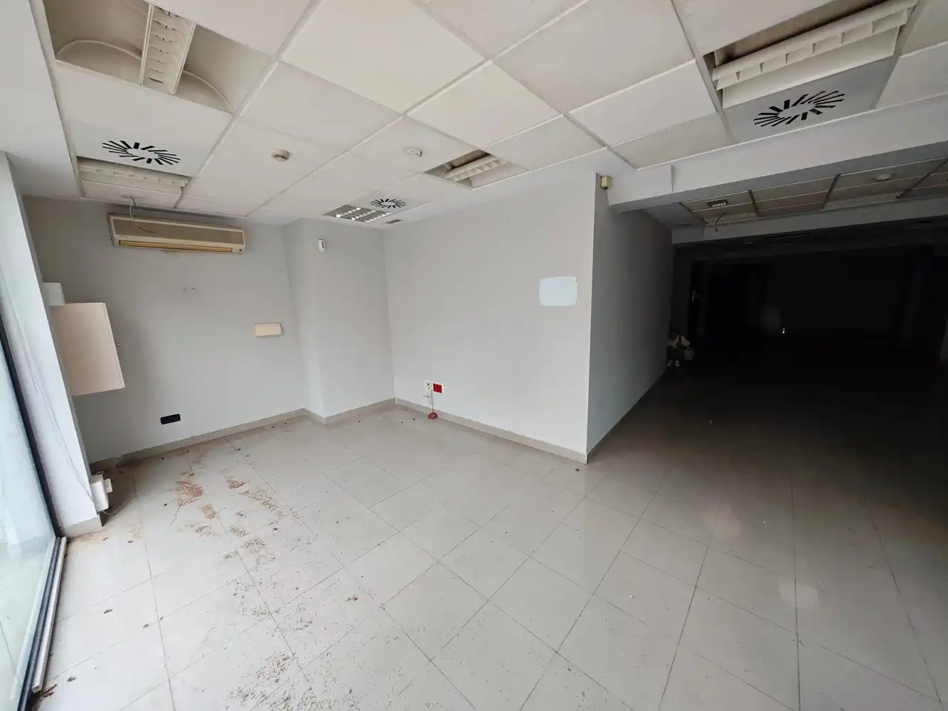 Local en venta en Alicante / Alacant con Aire acondicionado