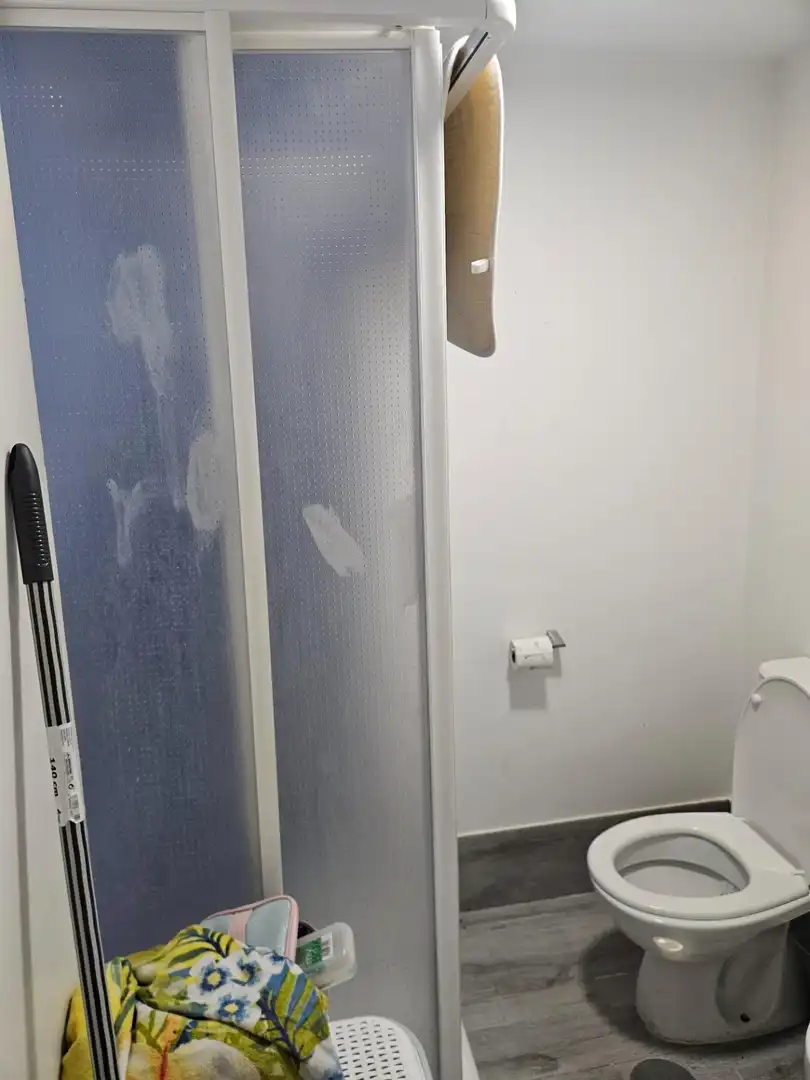 Badezimmer von Wohnungen zum Verkauf in El Ejido mit Klimaanlage, Terrasse und Abstellraum