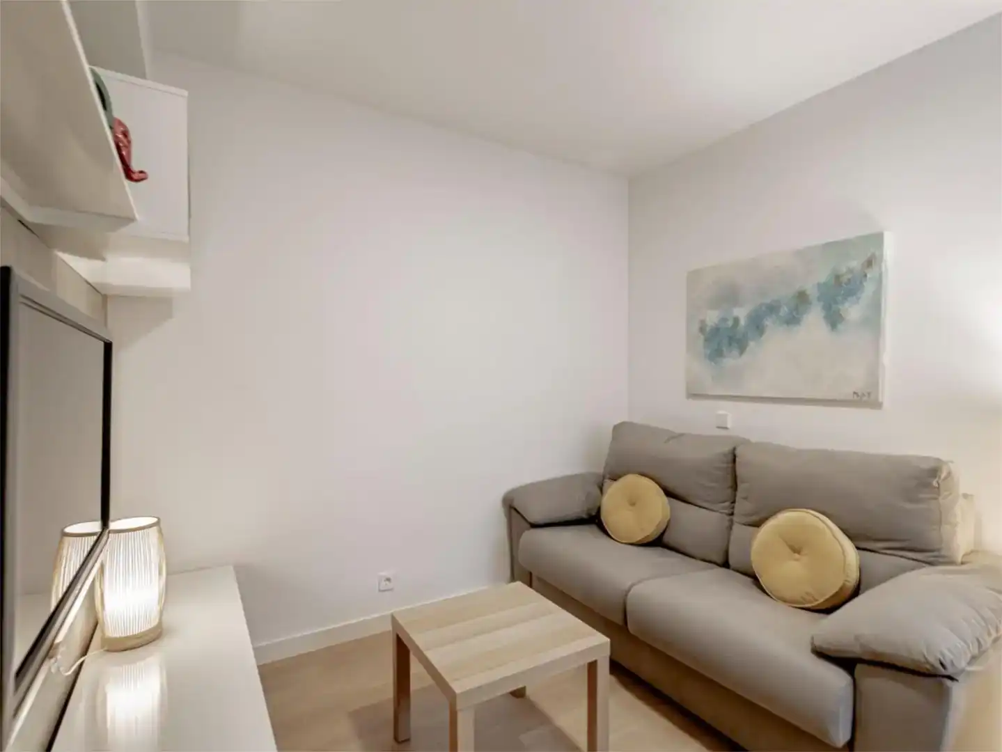 Sala d'estar de Pis en venda en  Madrid Capital