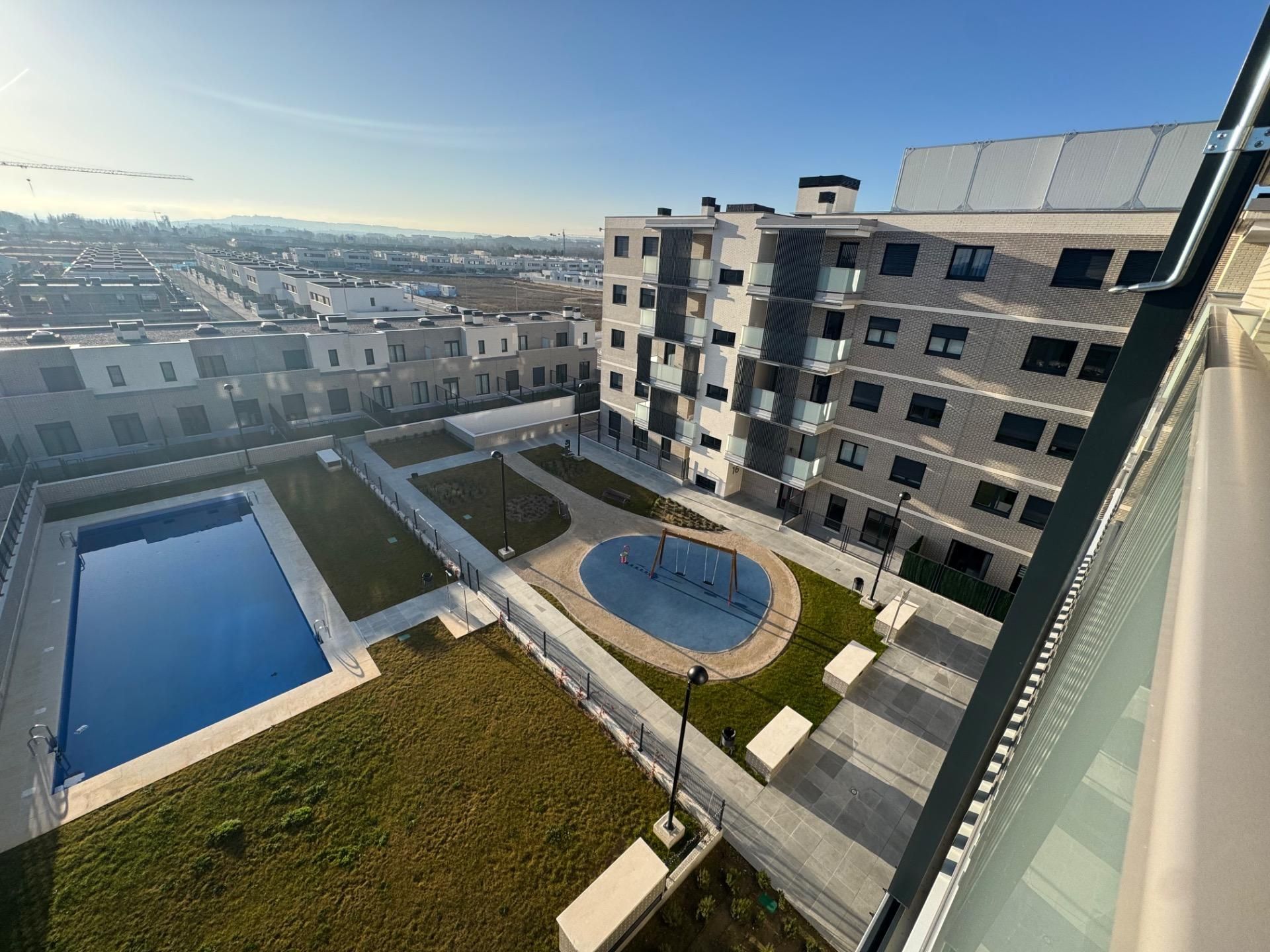 Piscina de Àtic en venda en Valladolid Capital amb Terrassa, Traster i Moblat