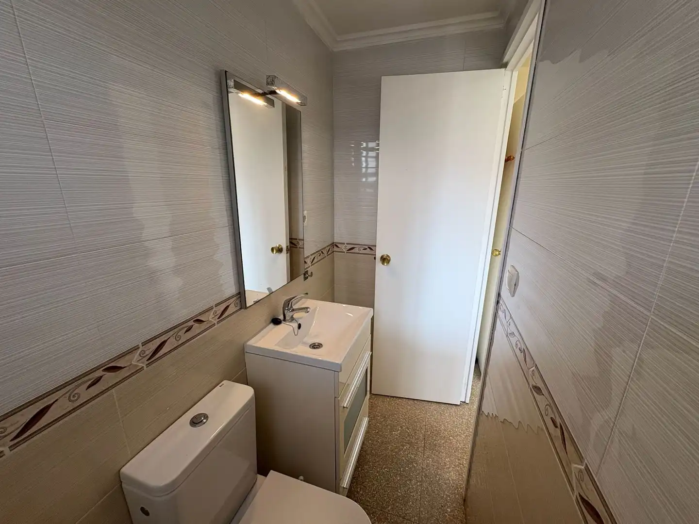 Baño de Piso en venta en Alcoy / Alcoi con Trastero y Amueblado