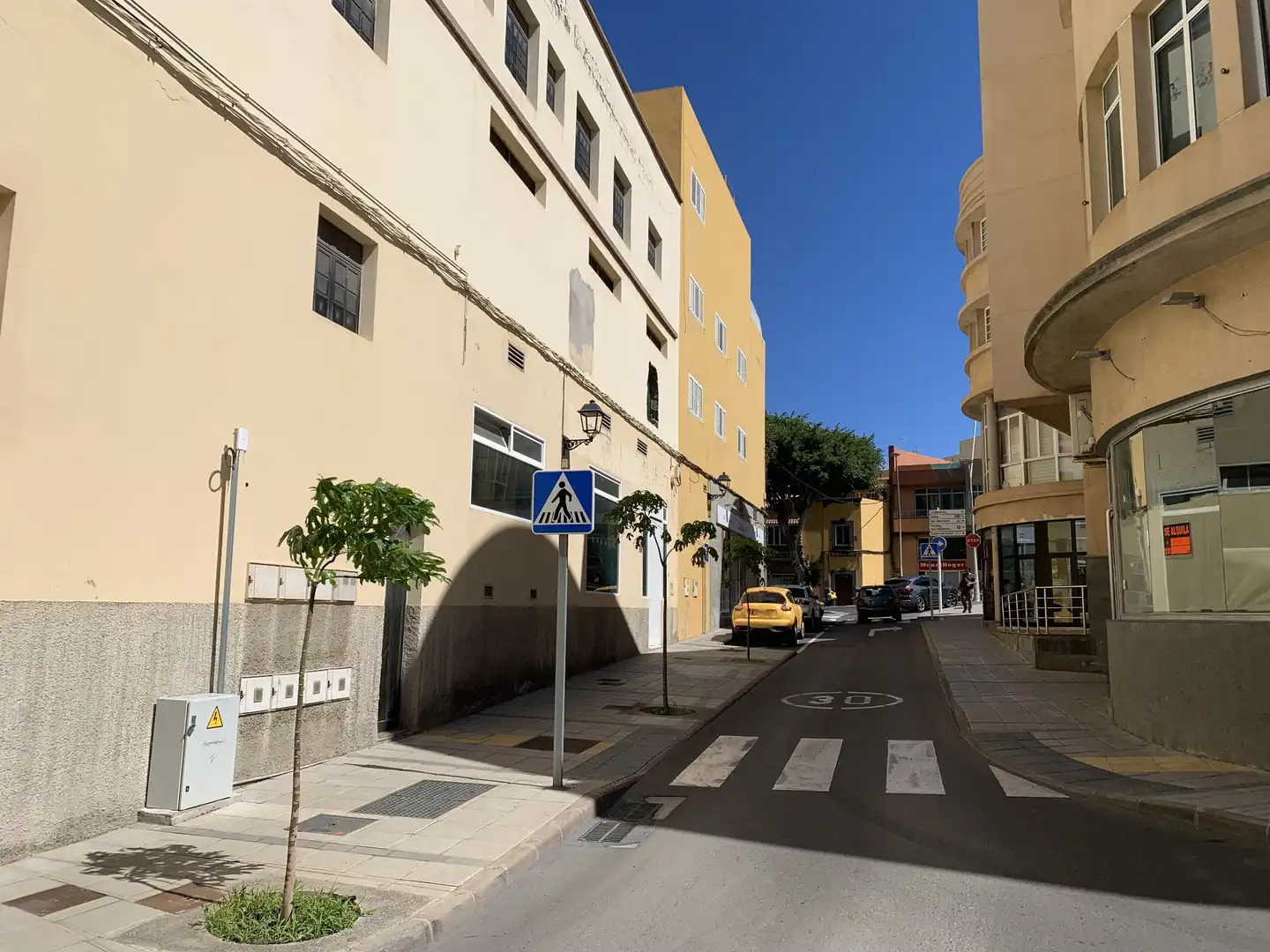 Vista exterior de Local en venta en Gáldar