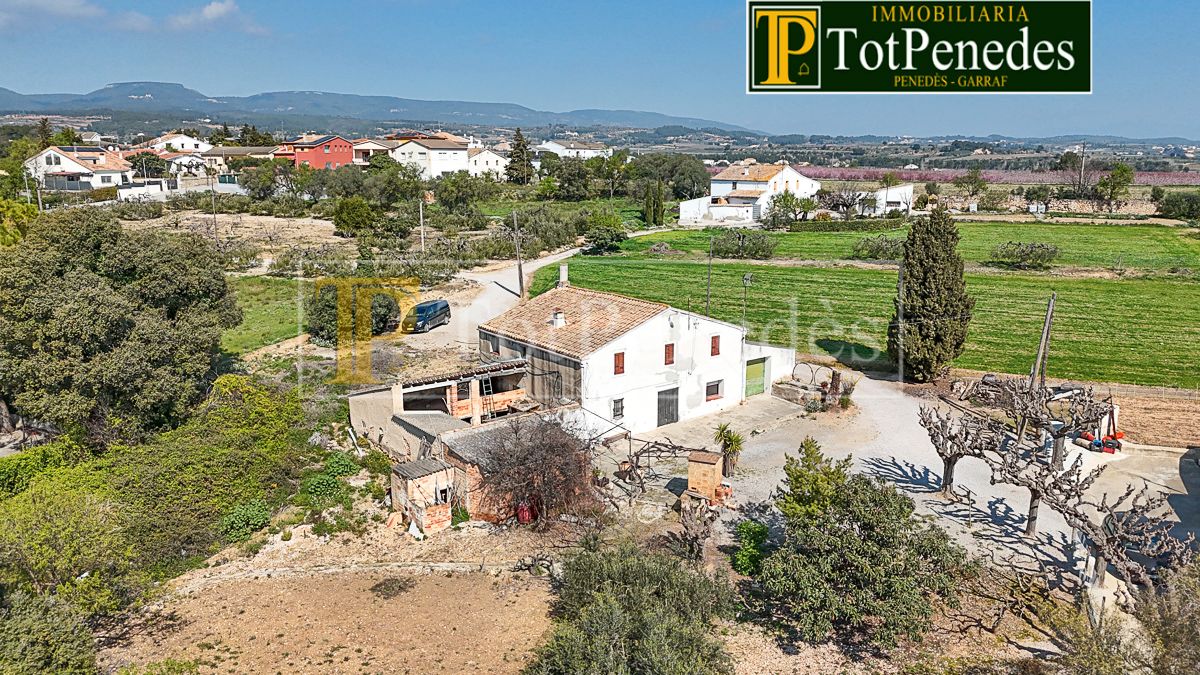 Finca rústica en venda en Sant Martí Sarroca amb Jardí privat, Traster i Rentadora
