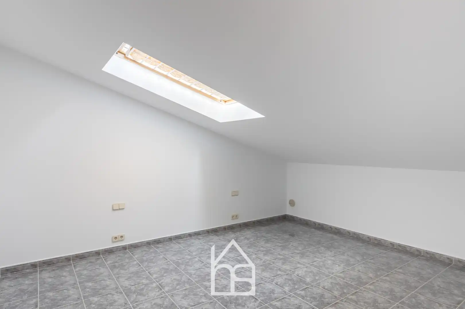 Casa adosada en venda en Cornellà de Llobregat amb Aire condicionat, Calefacció i Terrassa