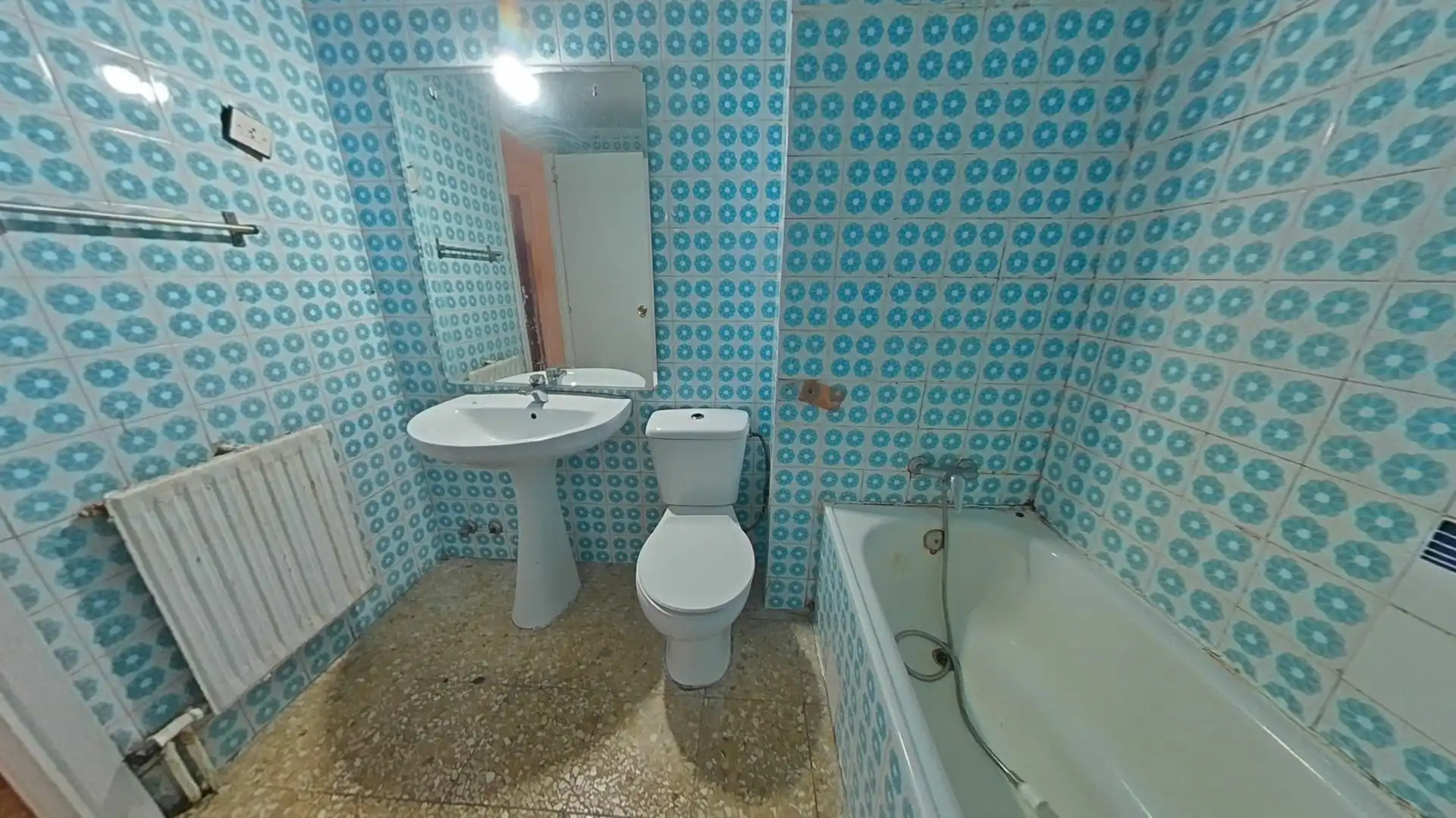 Baño de Piso en venta en Madrid con Balcón