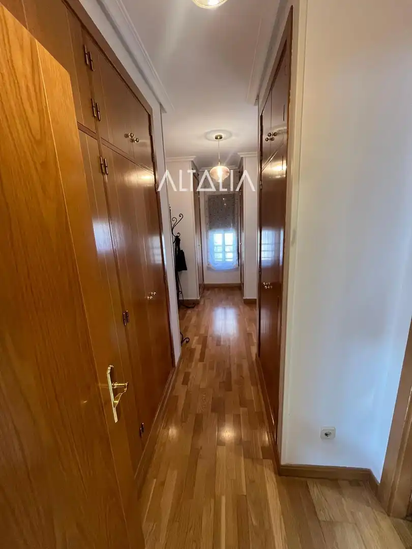 Casa adosada en venta en Cuenca con Calefacción, Piscina y Piscina comunitaria