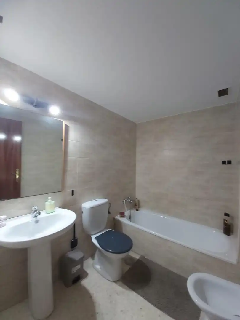 Baño de Piso en venta en Utrera con Trastero