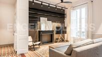 Sala d'estar de Apartament de lloguer en  Barcelona Capital amb Aire condicionat, Calefacció i Parquet