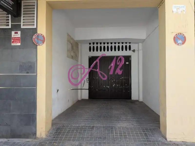 Garage for rent in Valencia