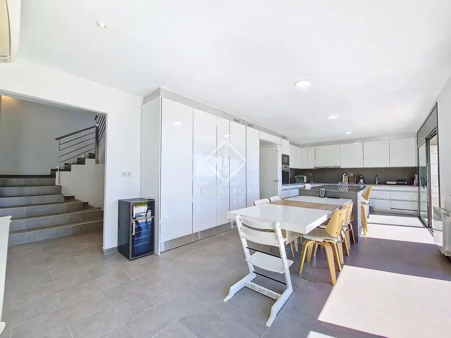 Cuina de Casa o xalet de lloguer en Vilanova i la Geltrú amb Aire condicionat, Jardí privat i Terrassa