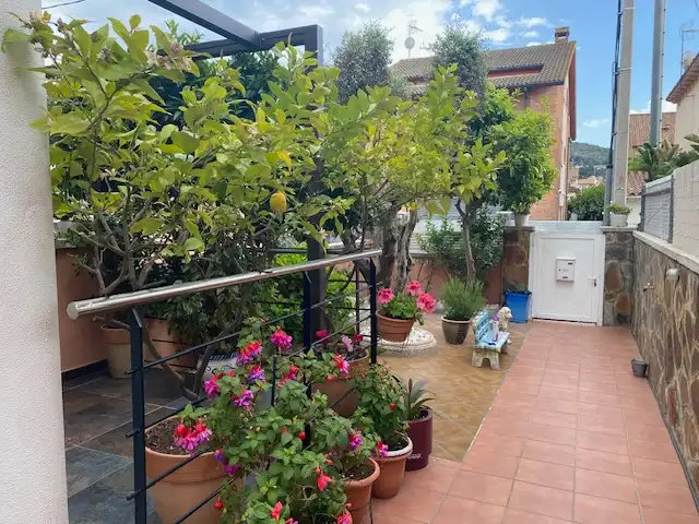Terraza de Casa adosada en venta en Montcada i Reixac con Calefacción, Jardín privado y Terraza
