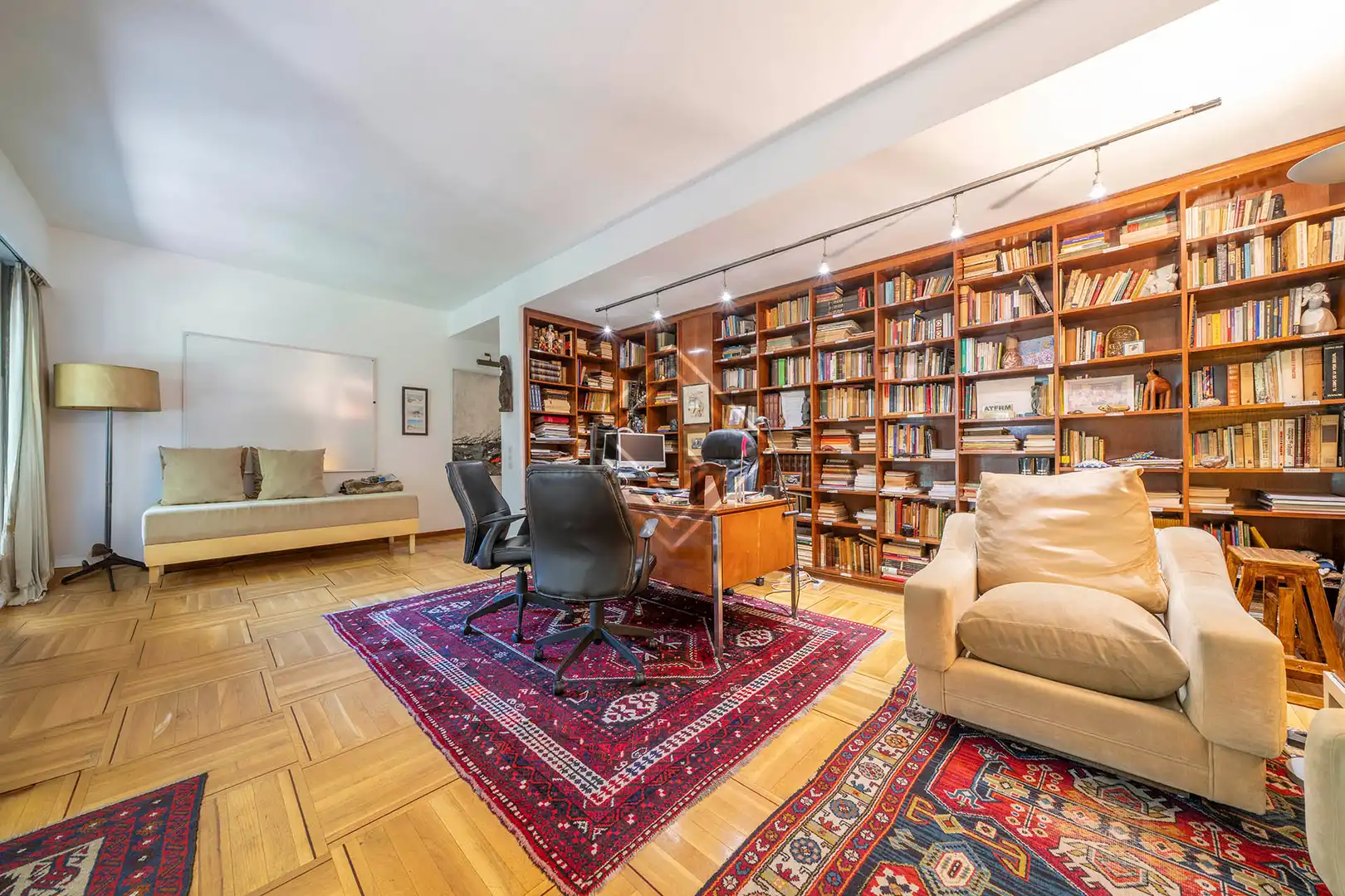 Sala d'estar de Pis en venda en Madrid amb Jardí privat, Terrassa i Piscina comunitària