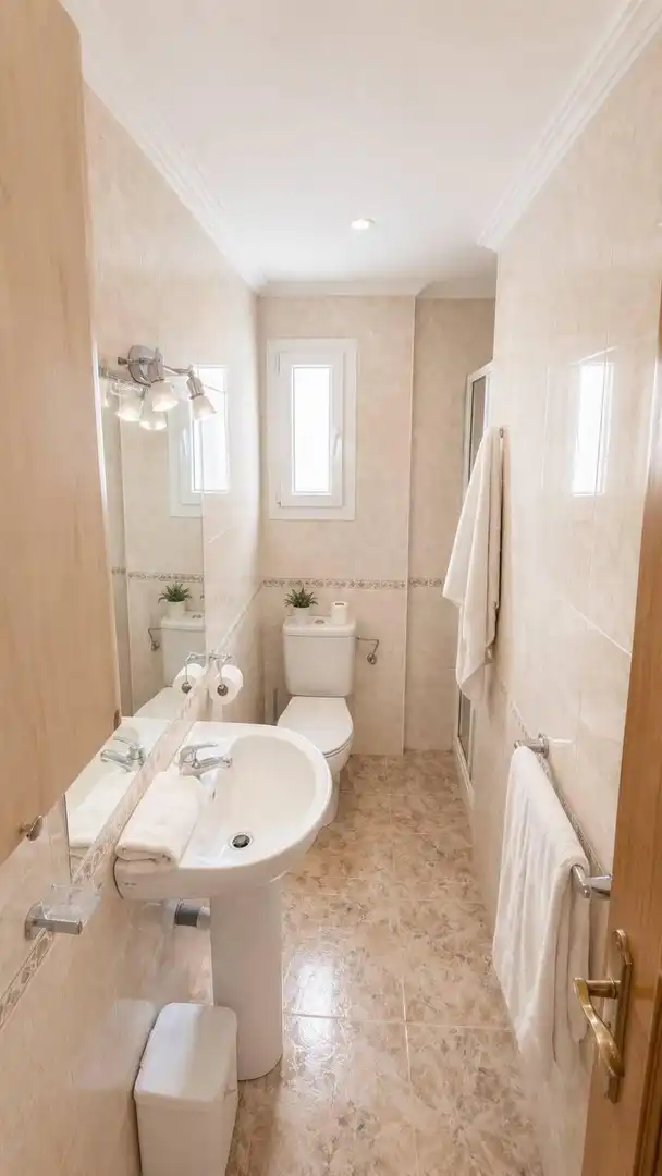 Baño de Apartamento en venta en Orihuela con Jardín privado, Amueblado y Balcón