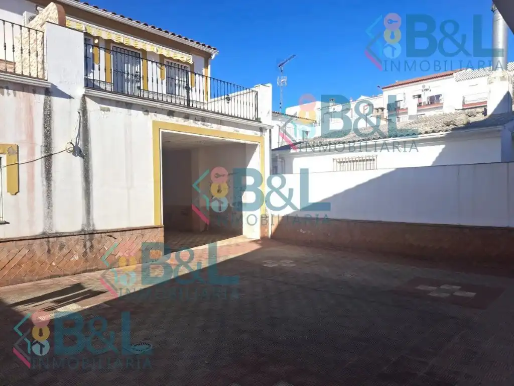 Vista exterior de Pis en venda en Rosal de la Frontera amb Terrassa