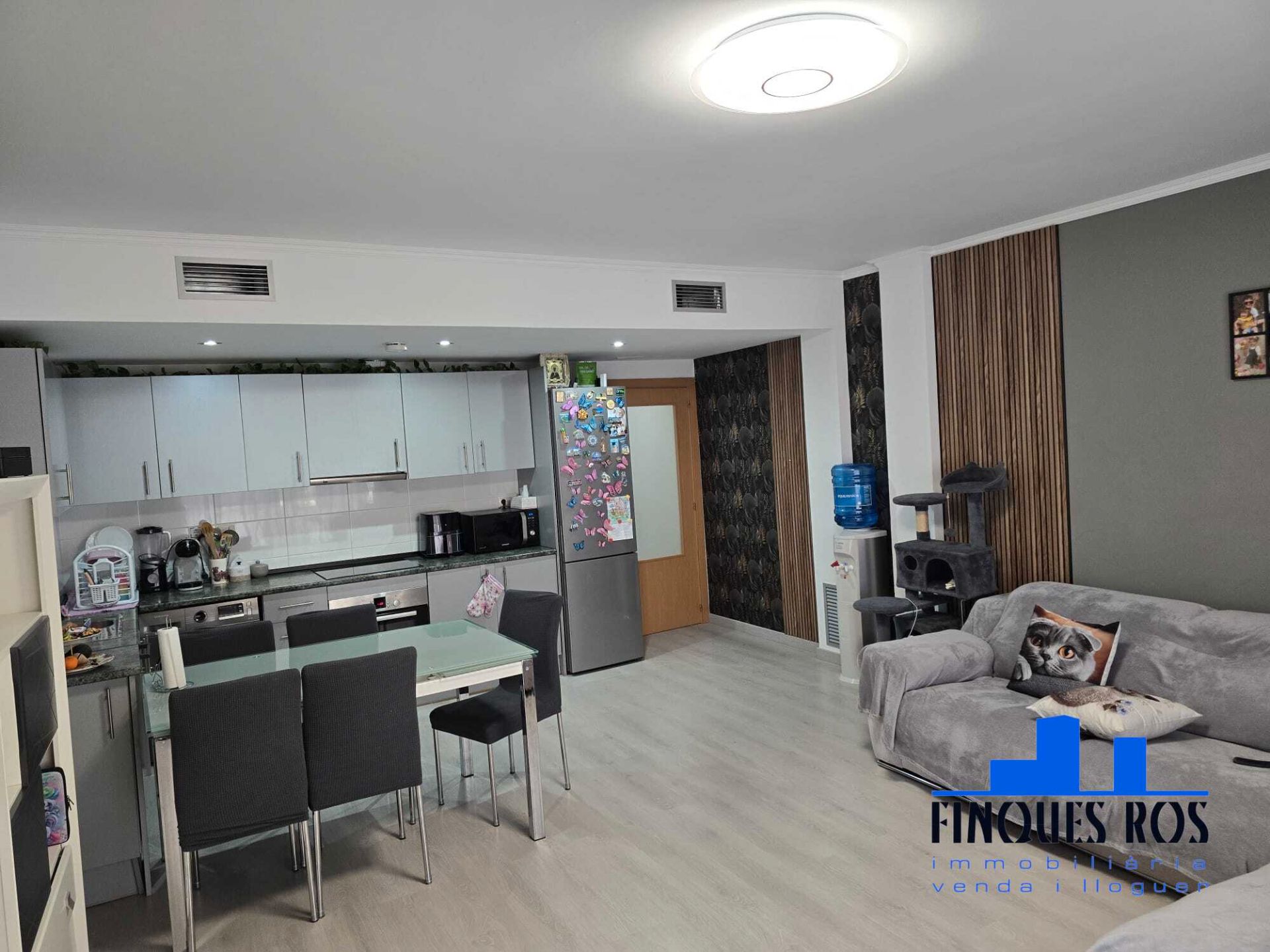 Living room of Flat for sale in Vinaròs  with Air Conditioner, Heating and Storage room