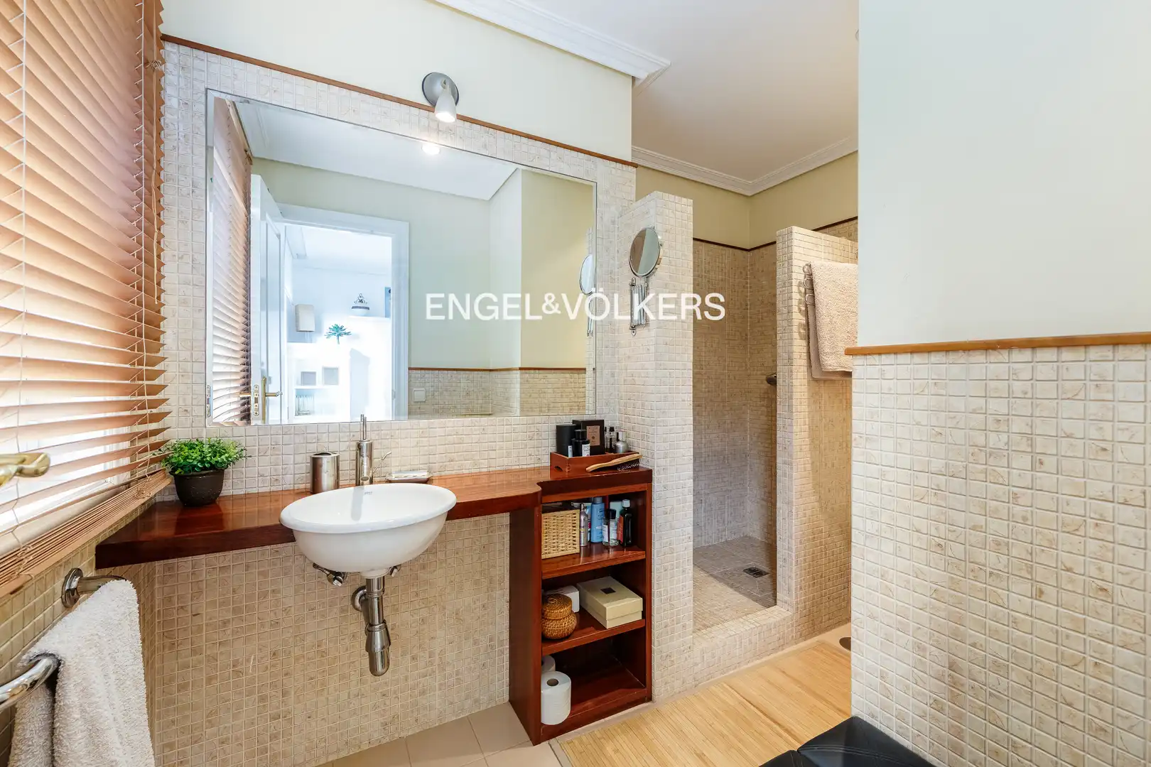 Baño de Finca rústica en venta en Nigrán con Calefacción
