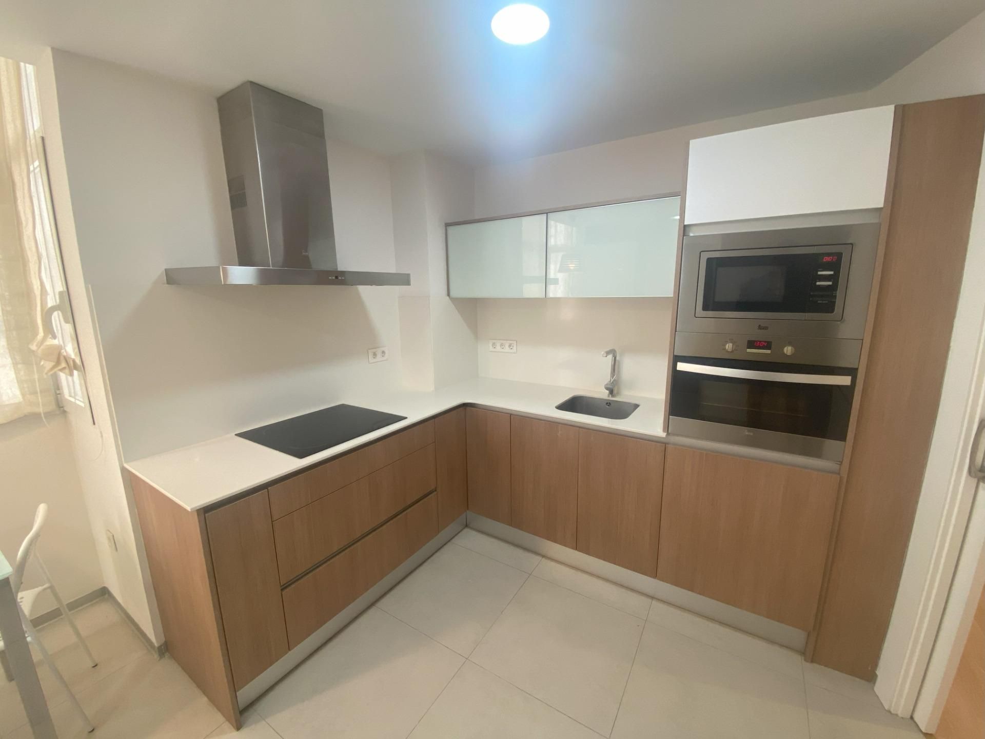 Cuina de Pis de lloguer en  Murcia Capital amb Aire condicionat i Calefacció