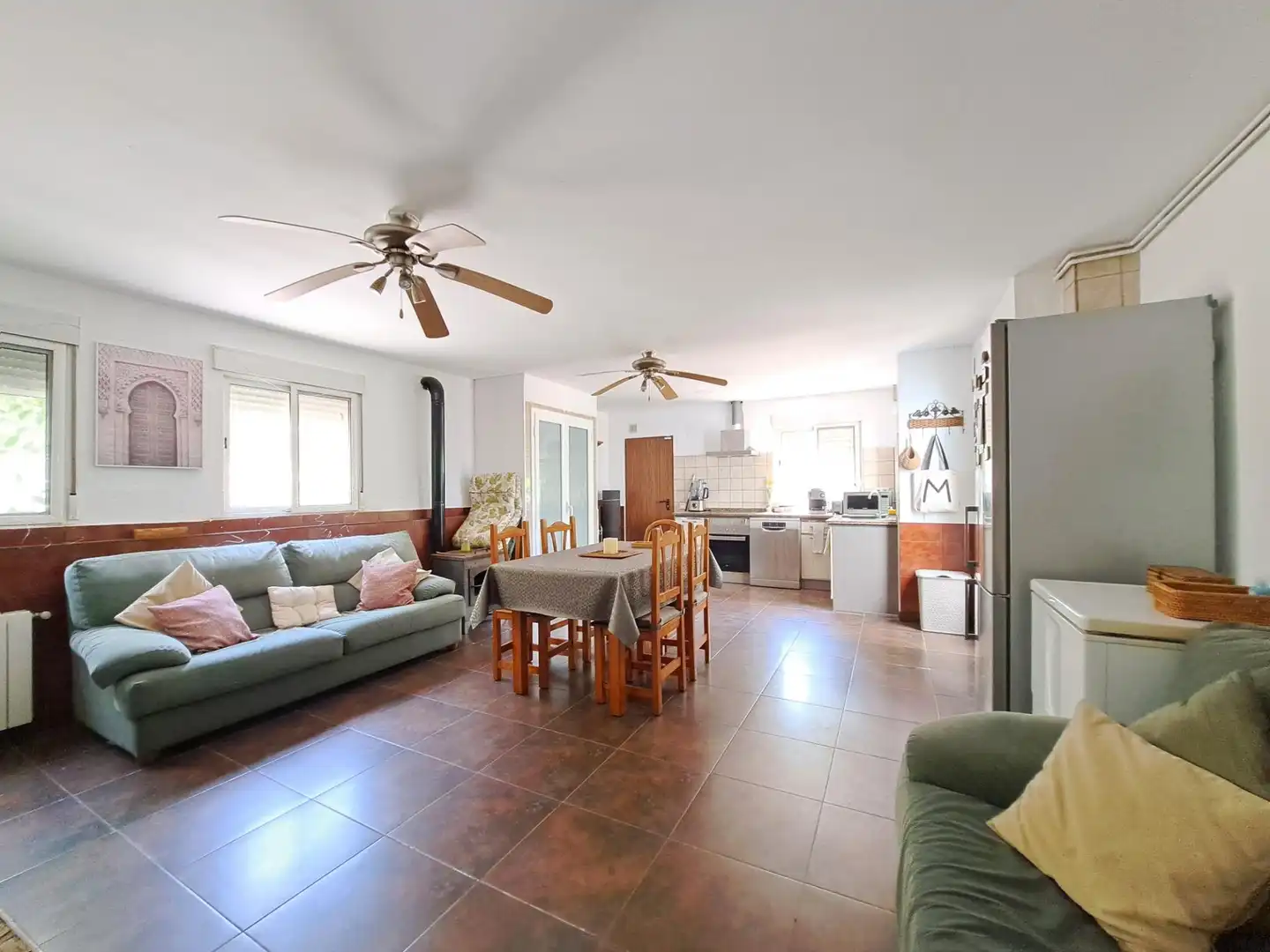 Sala d'estar de Casa o xalet en venda en Castellví de Rosanes amb Calefacció, Jardí privat i Terrassa