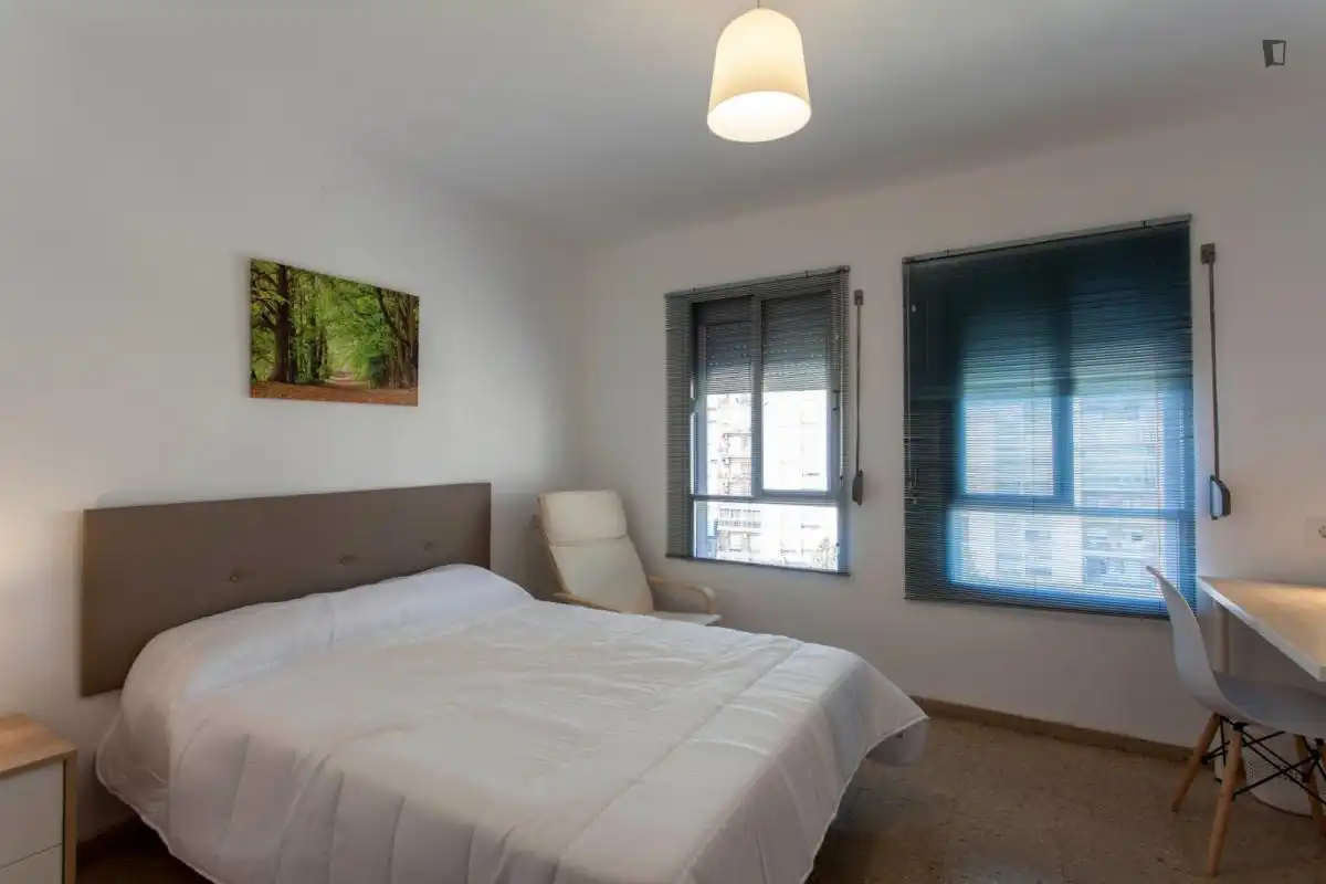 Habitació a En Corts - Doctor Waksman