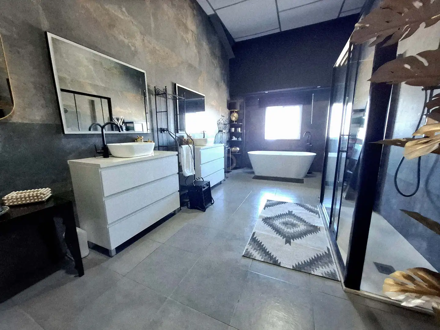 Baño de Edificio en venta en Torremolinos