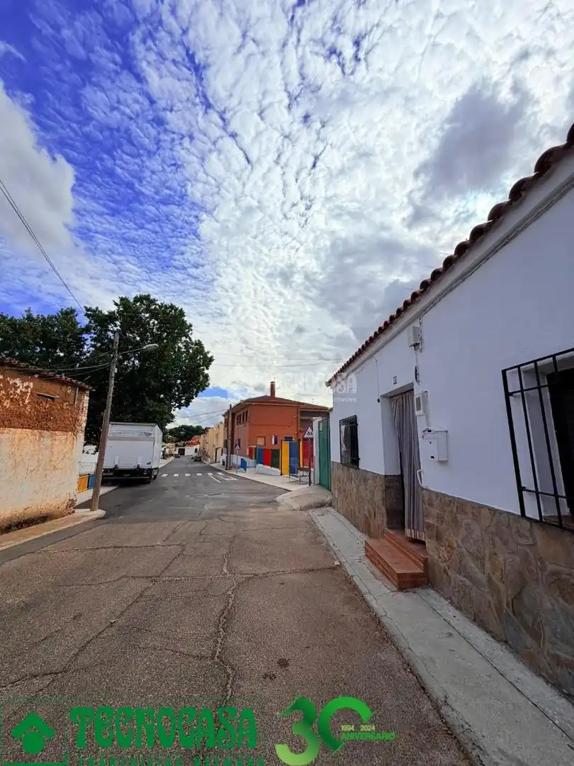 Exterior view of Houses for sale in Albarreal de Tajo