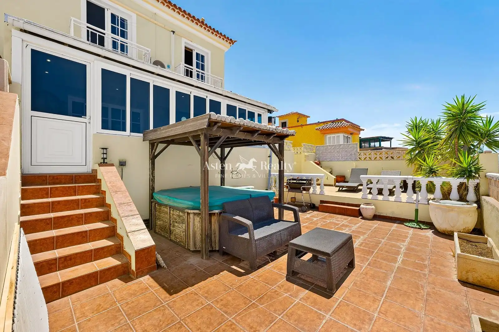 Terrassa de Casa adosada en venda en Arona amb Terrassa, Traster i Piscina