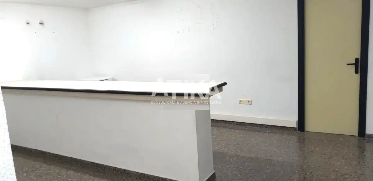 Oficina de lloguer a Sant Josep - Zona Hospital