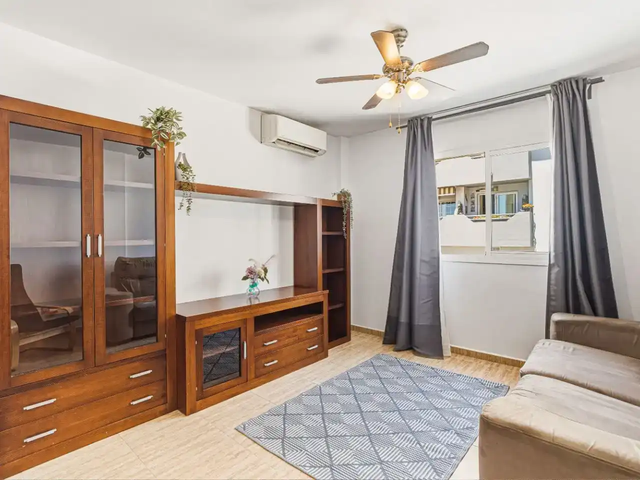 Living room of Flat for sale in Mijas  with Air Conditioner and Terrace