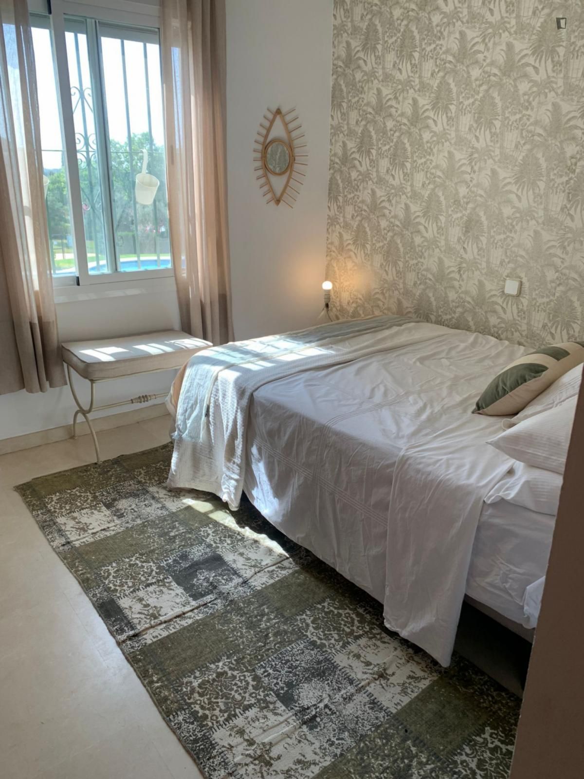 Dormitori de Casa o xalet per a compartir en Marbella amb Moblat