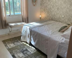 Dormitori de Casa o xalet per a compartir en Marbella amb Moblat