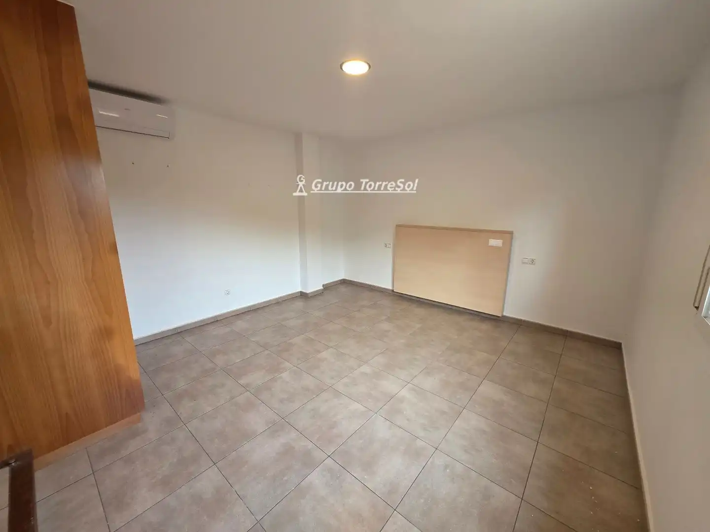Casa aparellada amb jardí en venda a Figuera, imagen 13