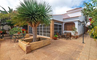 Vista exterior de Casa o xalet en venda en El Rosario amb Terrassa