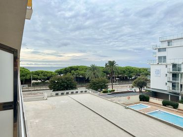 Appartement compact avec piscine à vendre à Carrer Ramon Llull 3