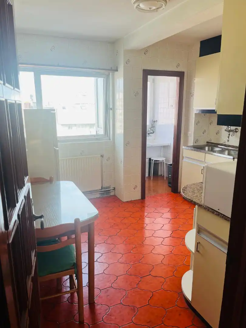 Kitchen of Flat for rent in A Coruña Capital   with Heating, Parquet flooring and Furnished
