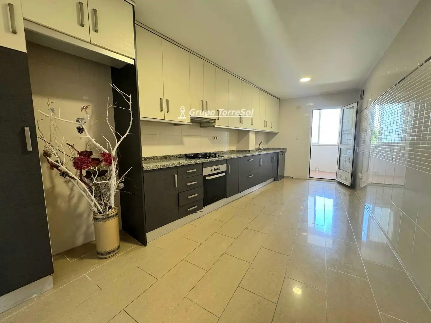Cocina de Piso en venta en Elche / Elx con Aire acondicionado, Calefacción y Terraza