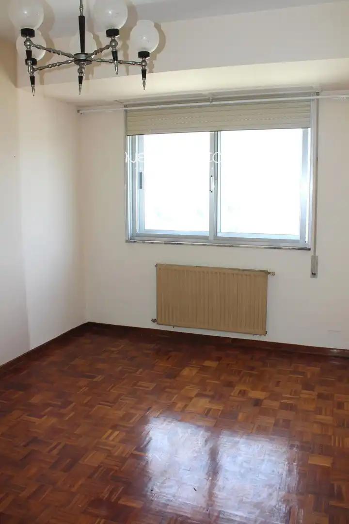 Habitación de Piso en venta en Lugo con Calefacción, Terraza y Trastero