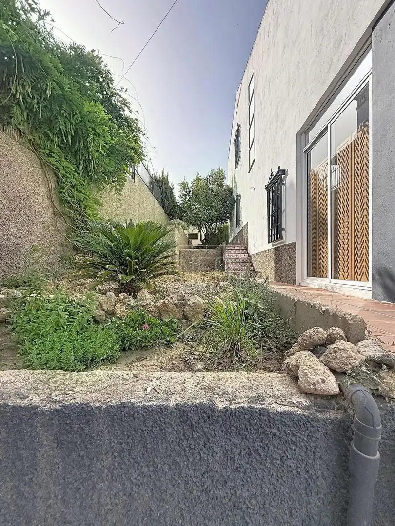 Jardí de Casa o xalet en venda en Pinos Genil amb Aire condicionat, Calefacció i Terrassa