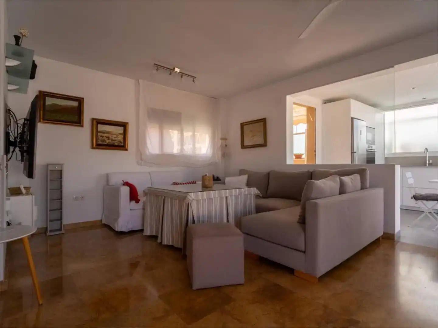 Wohnzimmer von Dachboden zur Miete in Rincón de la Victoria mit Klimaanlage, Abstellraum und Möbliert