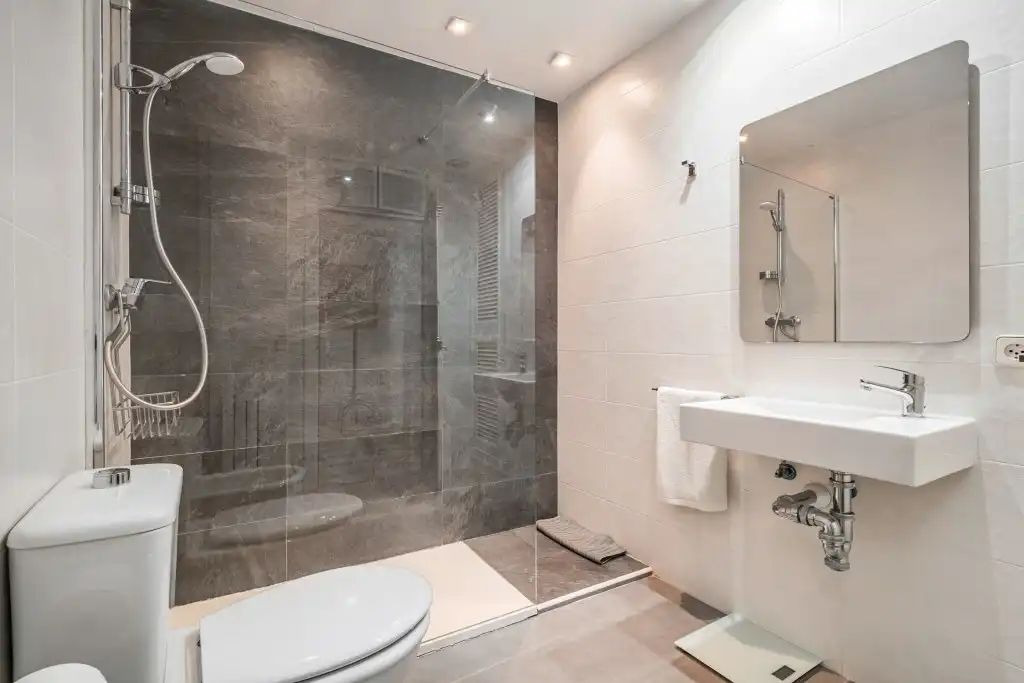 Bany de Apartament en venda en  Palma de Mallorca amb Calefacció, Jardí privat i Terrassa